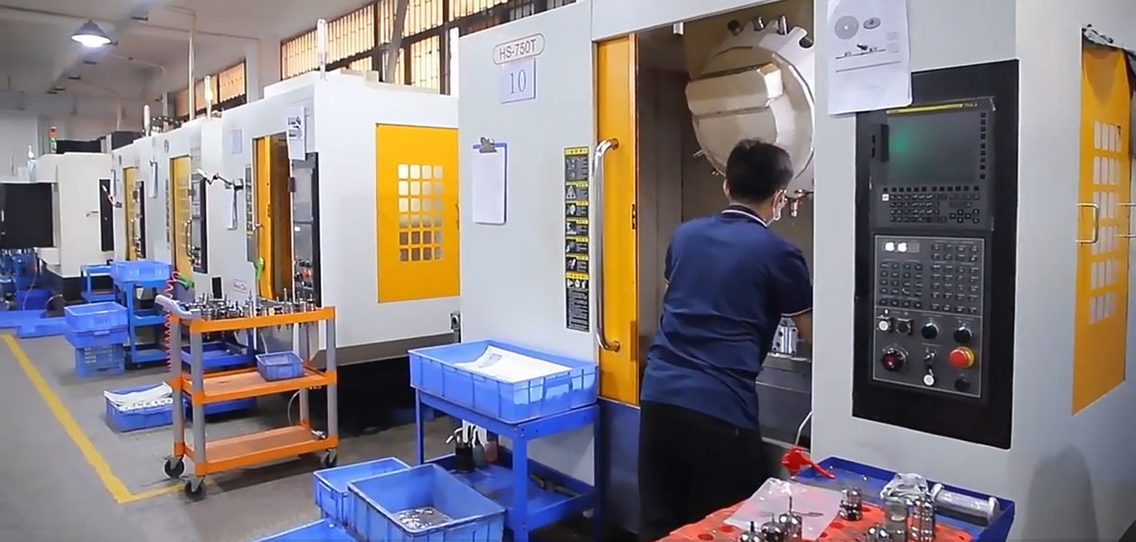 Dongguan Zhongwei Metal Products Co., Ltd প্রস্তুতকারকের উৎপাদন লাইন