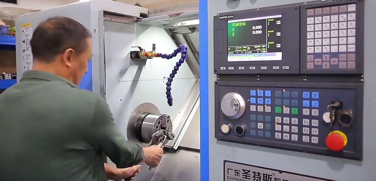 Dongguan Zhongwei Metal Products Co., Ltd প্রস্তুতকারকের উৎপাদন লাইন