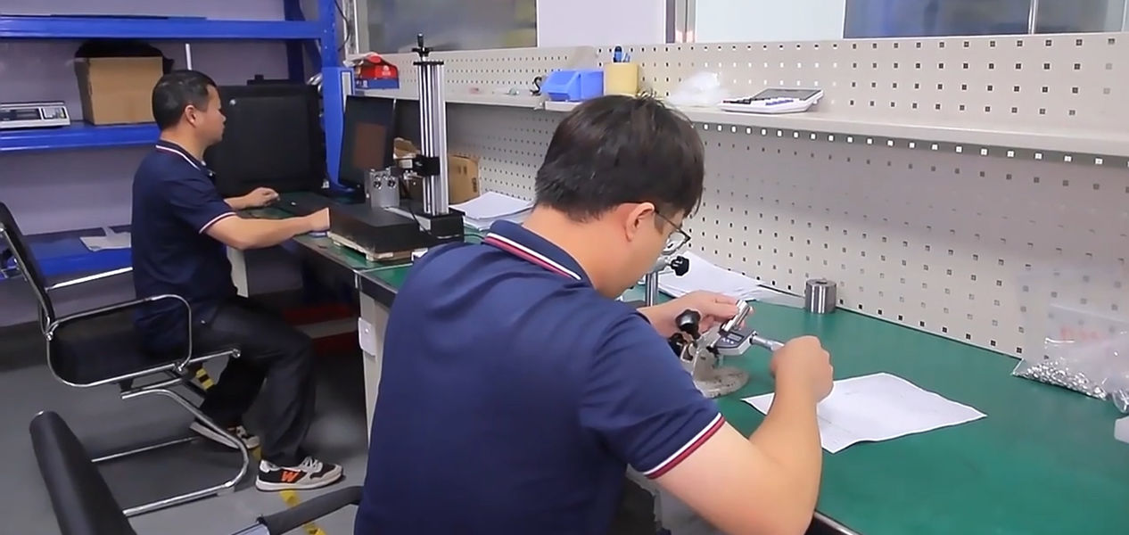 Dongguan Zhongwei Metal Products Co., Ltd প্রস্তুতকারকের উৎপাদন লাইন